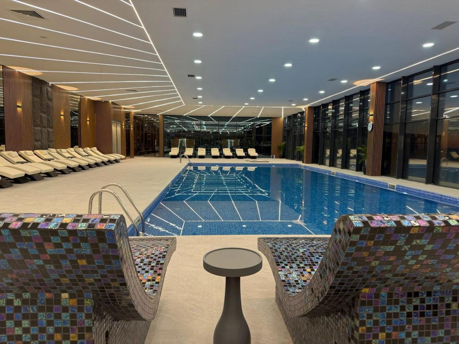 Euphoria Batumi Convention & Casino Hotel Exterior photo