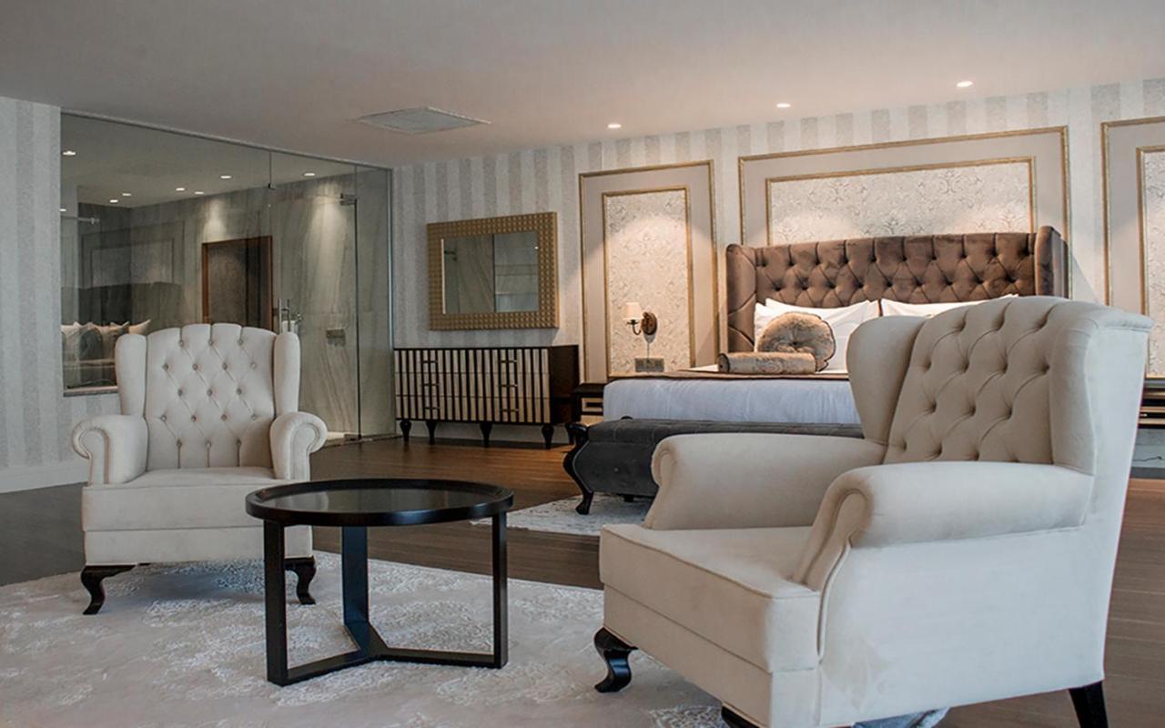 Euphoria Batumi Convention & Casino Hotel Exterior photo A suite at the Mandarin Oriental, London