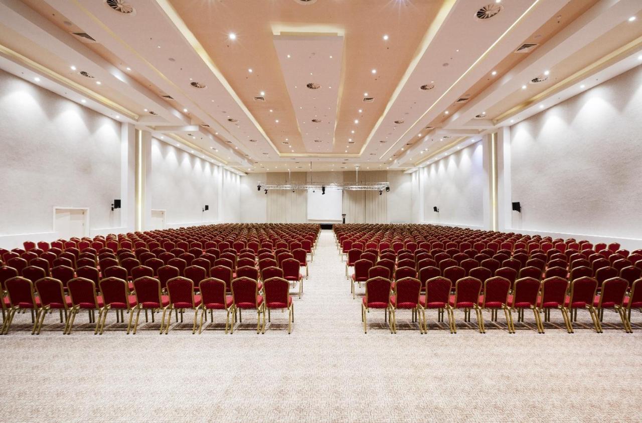 Euphoria Batumi Convention & Casino Hotel Exterior photo The main conference hall